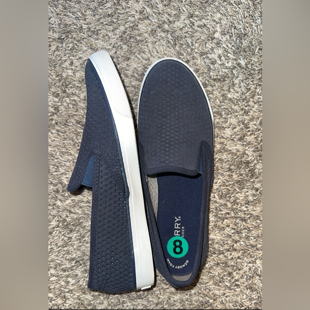 Women’s sperry shoes size 8